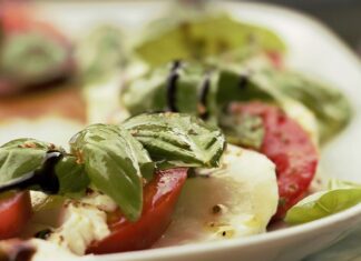 Czy ocet zakwasza wodę?